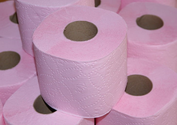 Be cautious about buying natural-colored toilet paper! What exactly makes it different?